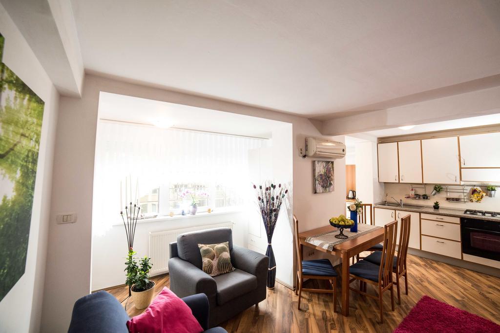 Rox Central Apartments Тімішоара Екстер'єр фото